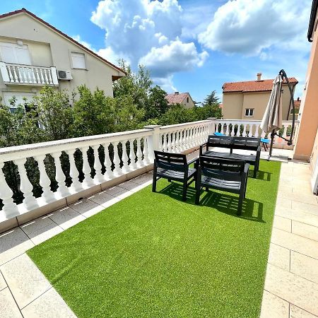 Villa Julie Ядраново Екстериор снимка