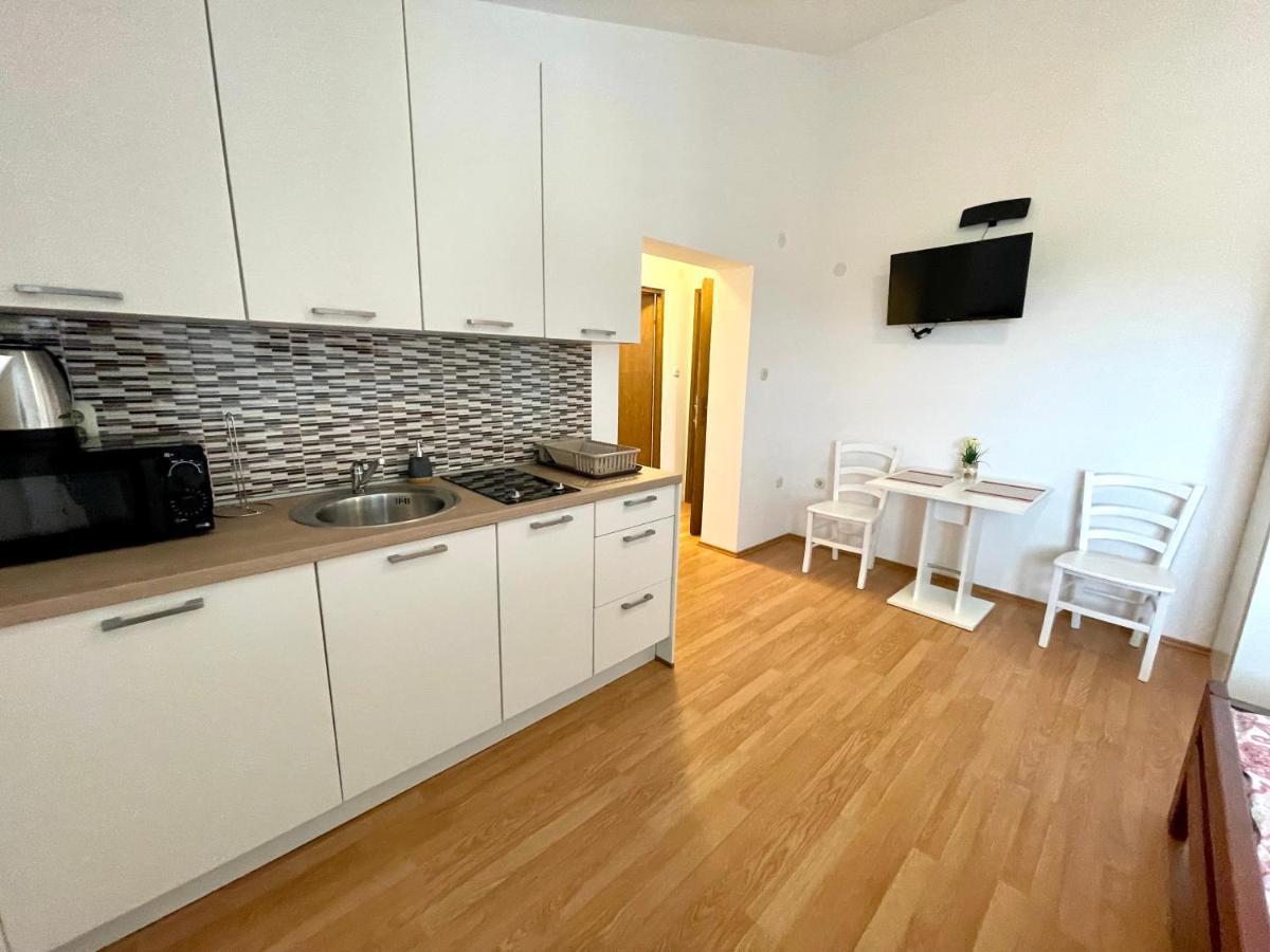 Villa Julie Ядраново Екстериор снимка