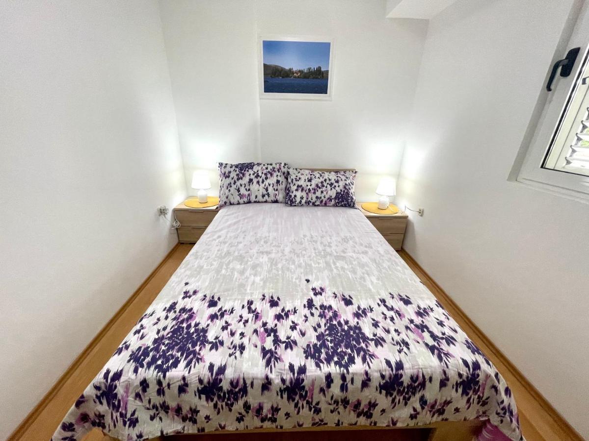 Villa Julie Ядраново Екстериор снимка