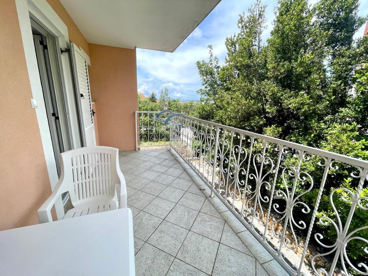 Villa Julie Ядраново Екстериор снимка